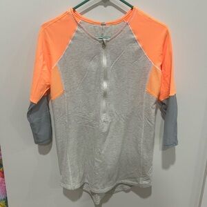 Lululemon 3/4 Length Sleeve Women’s Shirt Quarter Zip Size 6 Gray/Orange Sleeve